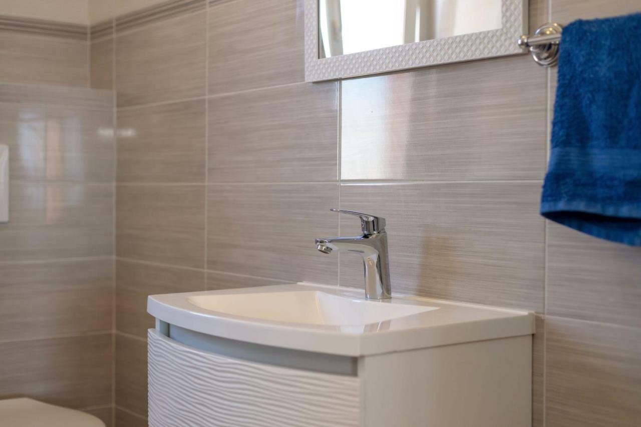 Luxury Apartment Nora โปดสตรานา ภายนอก รูปภาพ